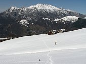 Da Fuipiano salita ai Tre Faggi (1399 m.) e allo Zuc di Pralongone (1503 m.) e verso i Canti il 17 marzo 09   - FOTOGALLERY